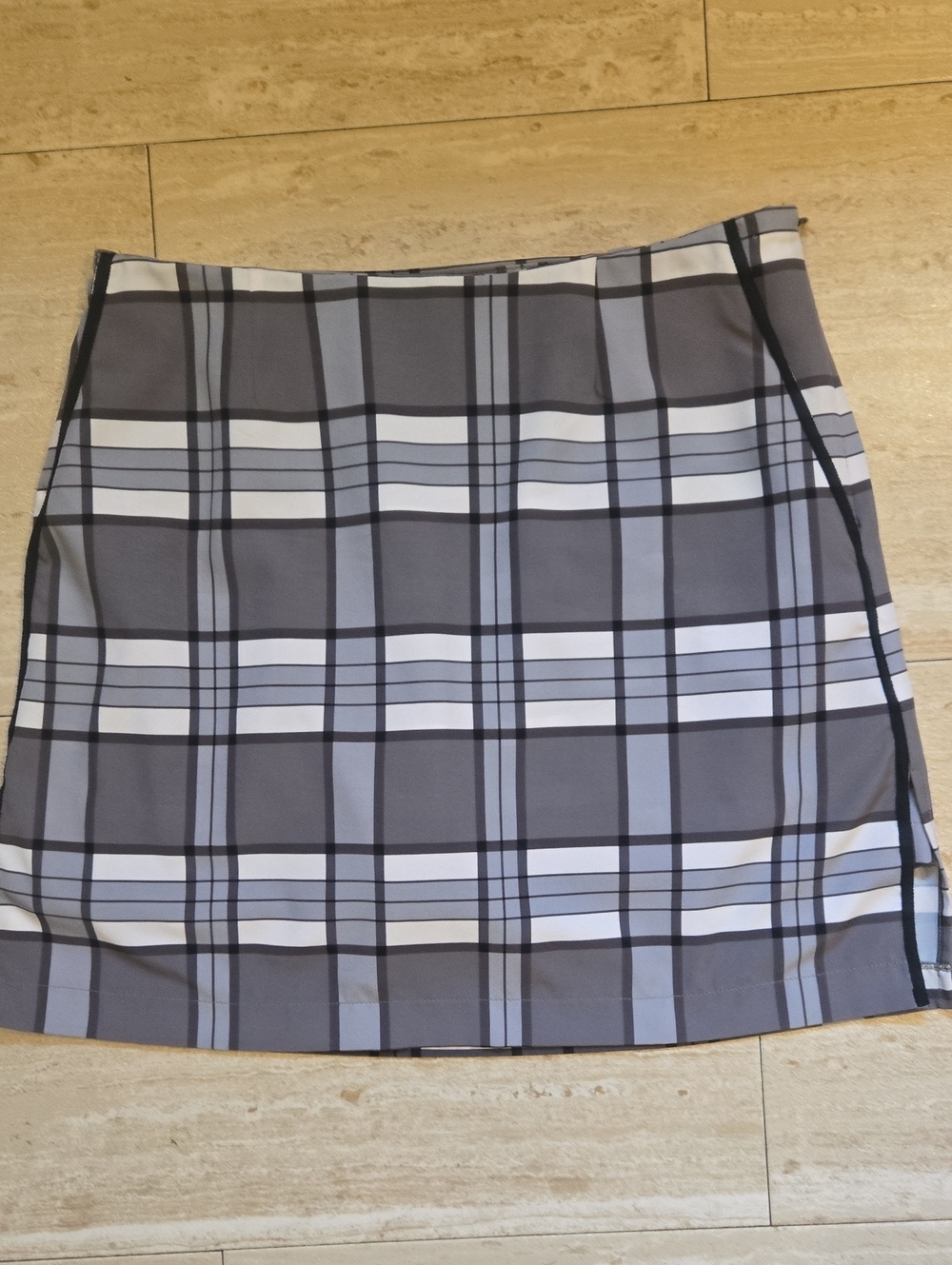 Golftini Gray Plaid Leisure Skort
